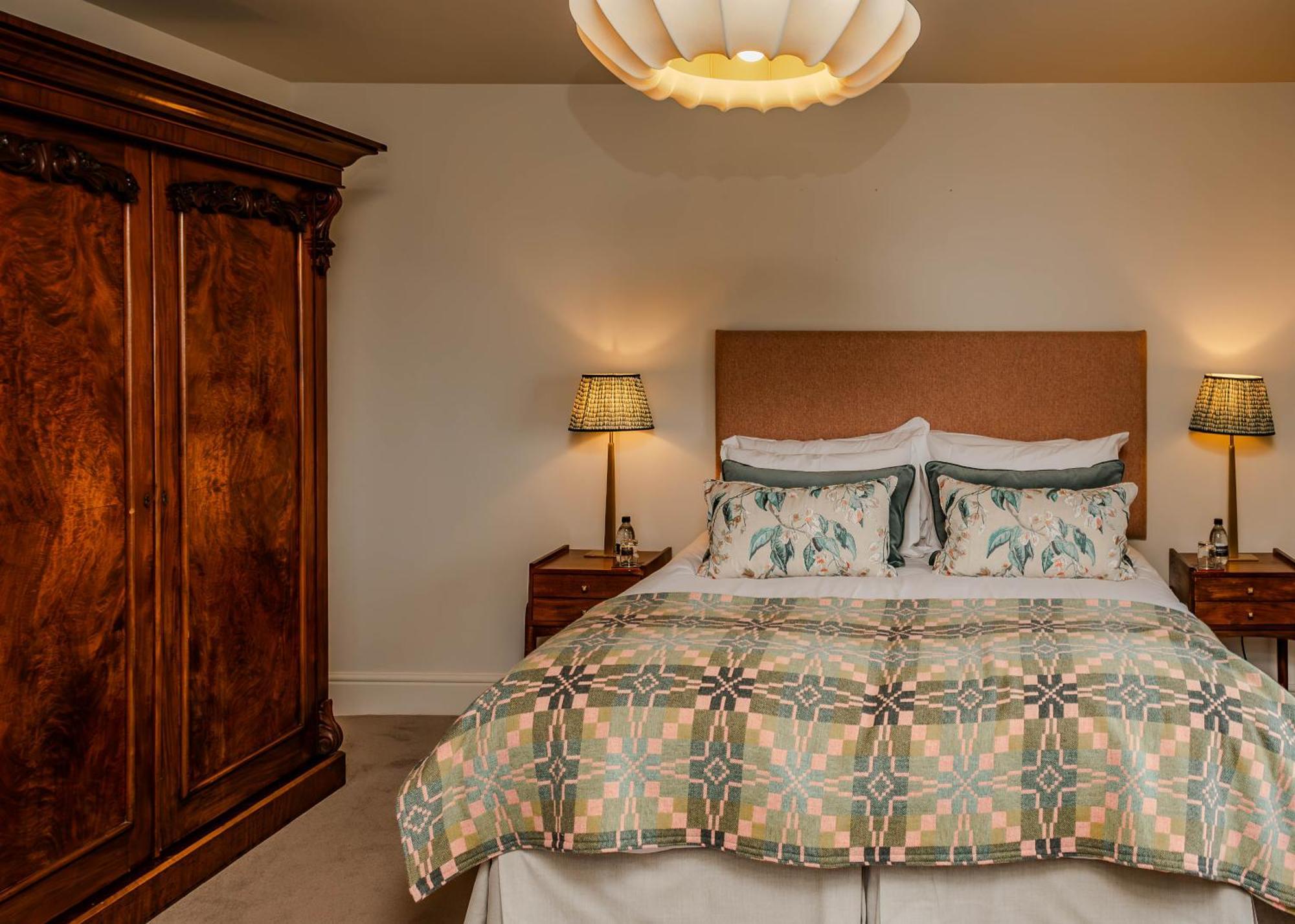 Hotel Victoria Robin Hood's Bay Luaran gambar