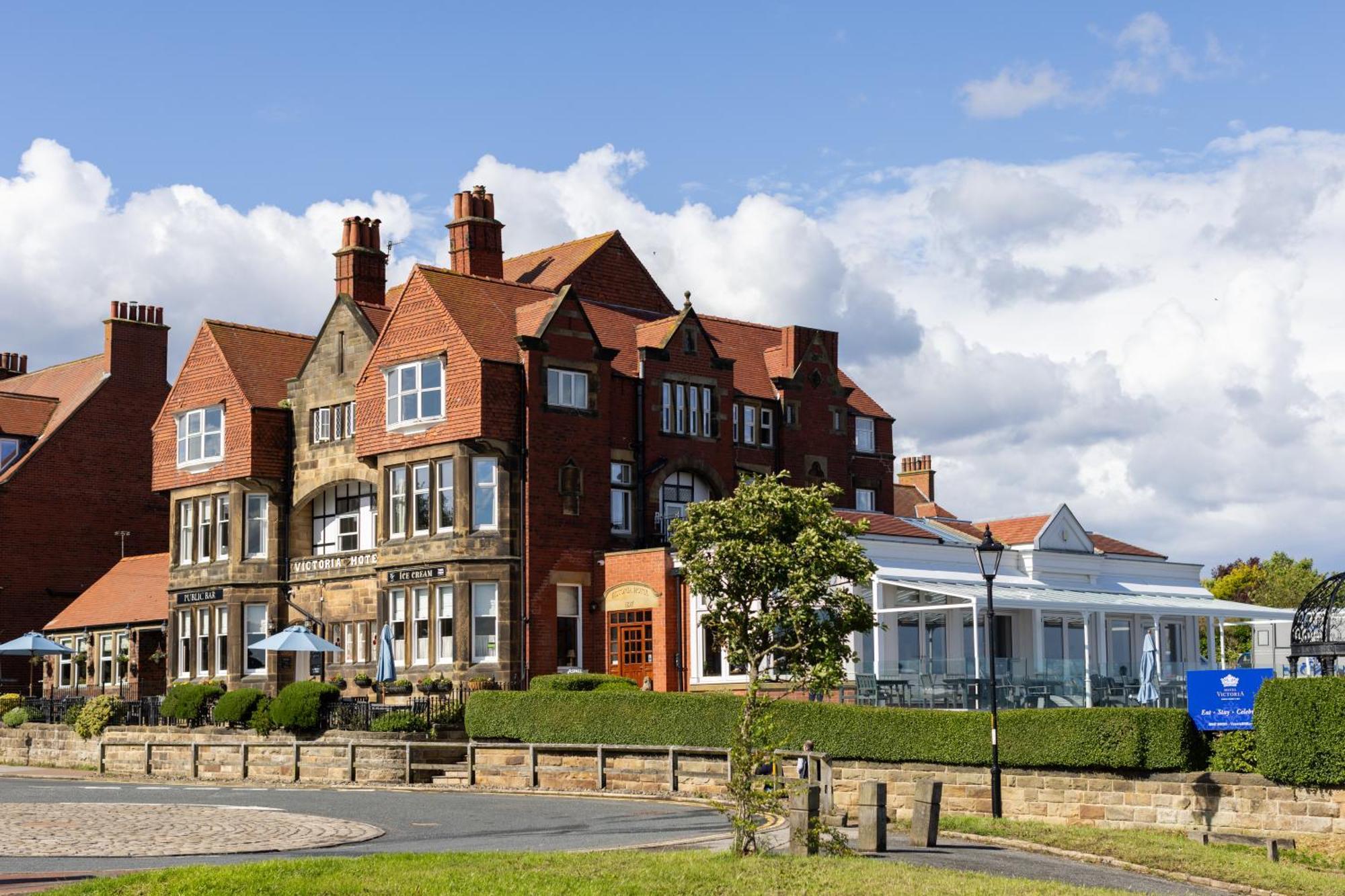 Hotel Victoria Robin Hood's Bay Luaran gambar