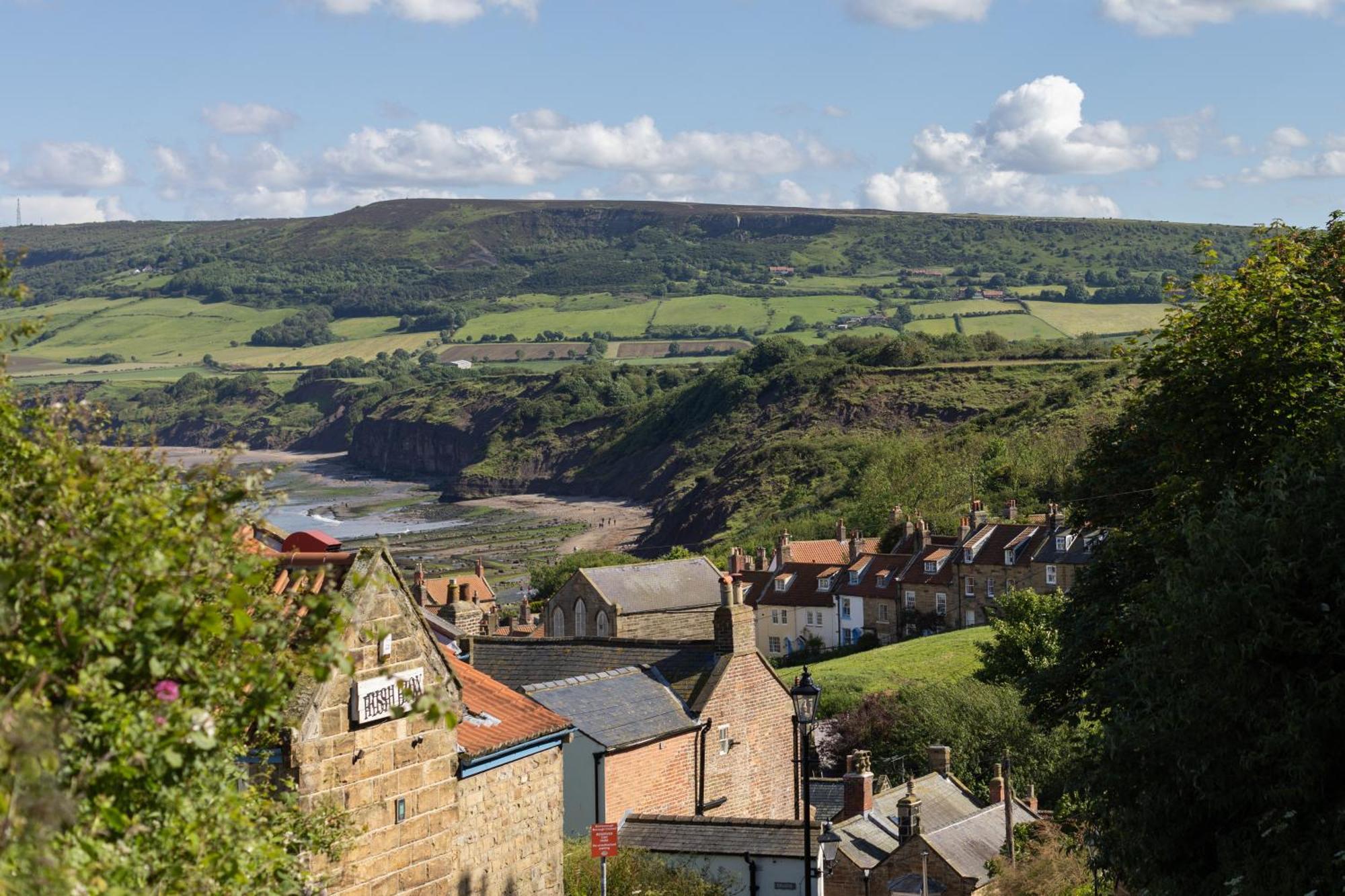 Hotel Victoria Robin Hood's Bay Luaran gambar