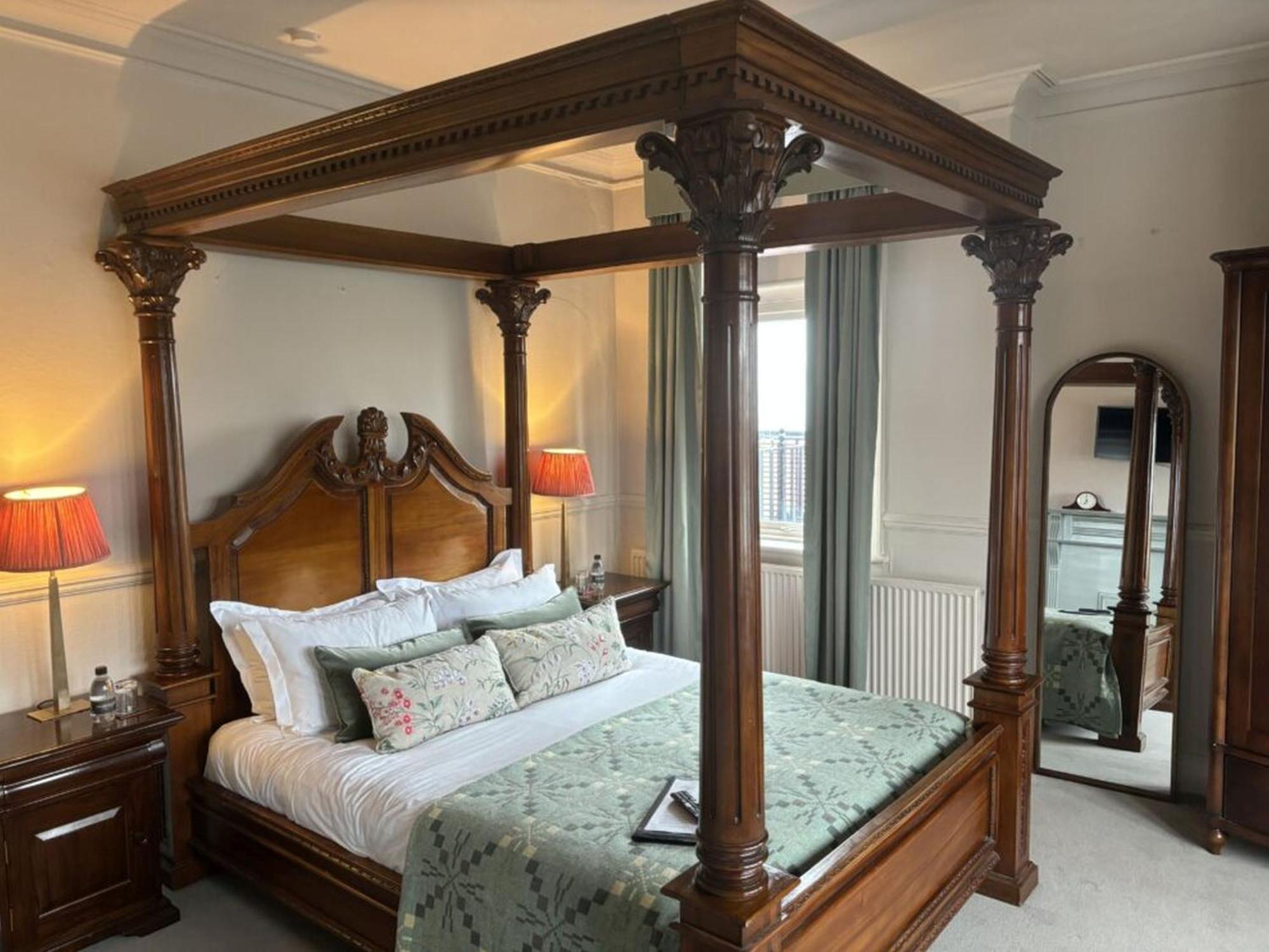 Hotel Victoria Robin Hood's Bay Luaran gambar